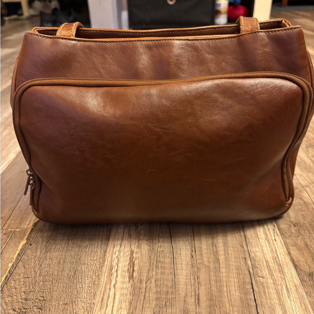 Strada Tan Leather Shoulder Bag - Picture 3 of 6